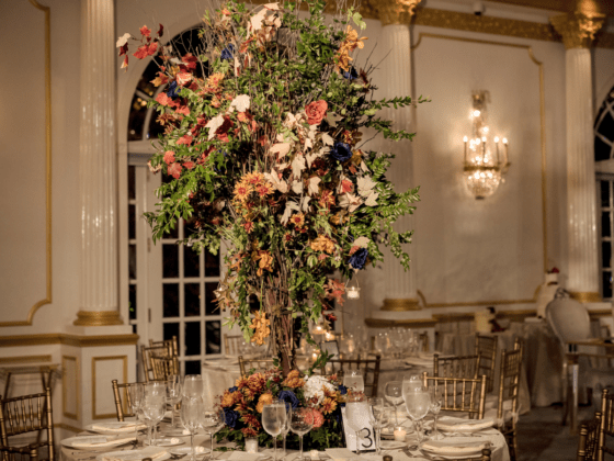 Choose These Rustic & Elegant Centerpieces for a Fall Wedding